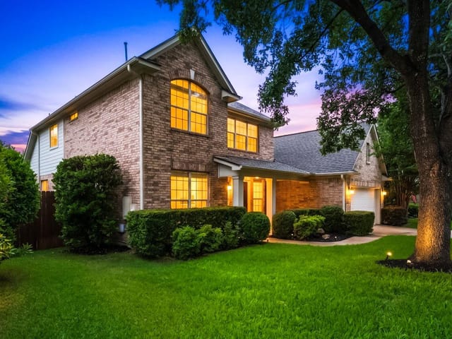 2508 Lipizzan Dr