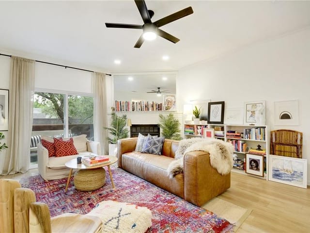 2508 W 12th St Unit #203