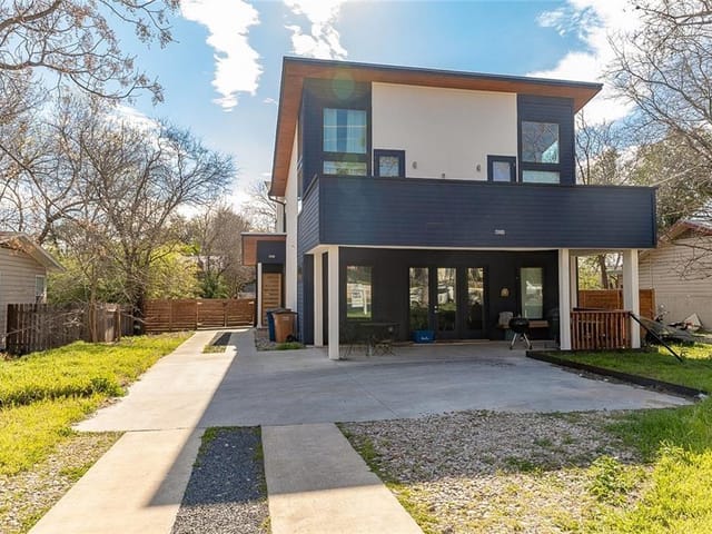 2509 Del Curto RD Unit #A