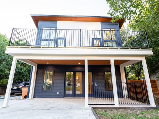 2509 Del Curto RD Unit #B