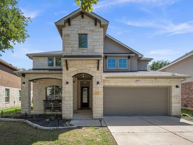 2509 Etta May LN