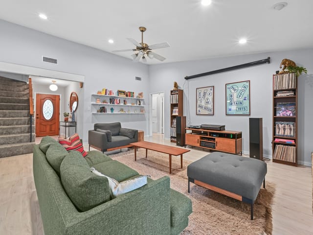 2509 Redleaf Ln