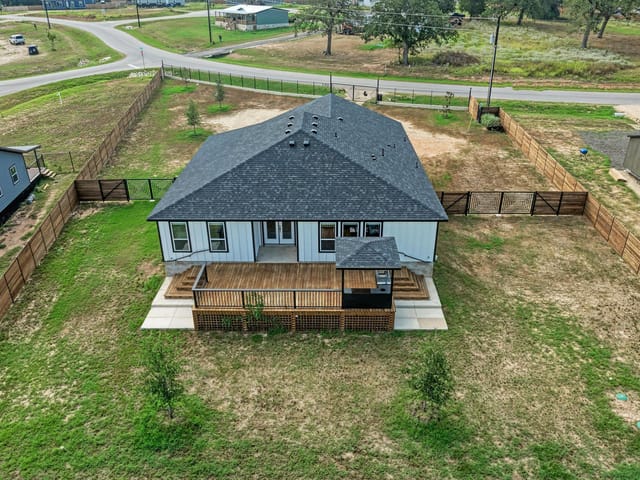 251 Estrella LN