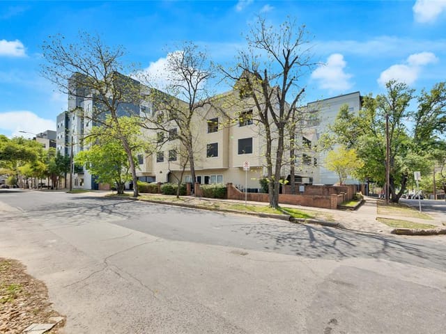 2510 San Gabriel St Unit #203