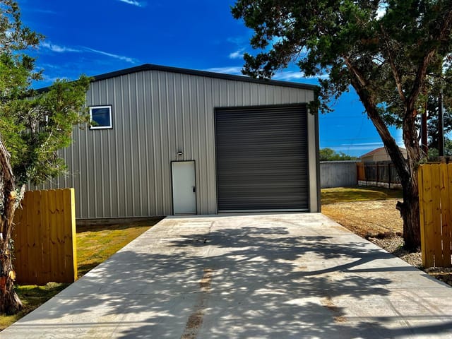 25102 WHITNEY Dr