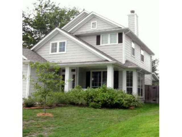2512 Thornton