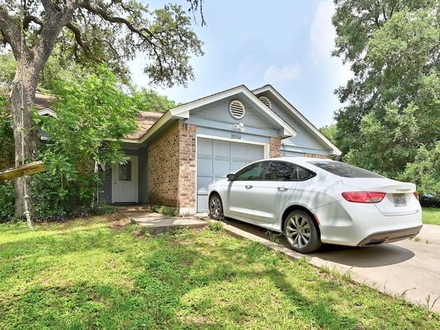 2513 Howellwood Way