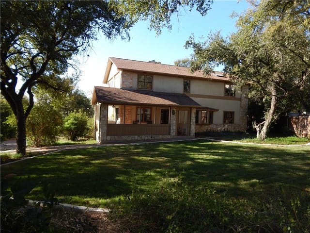 2516 Timberline DR