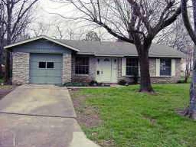 2517 FRIAR TUCK Ln