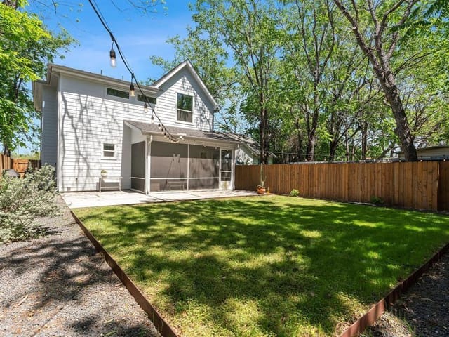 2519 Gonzales St