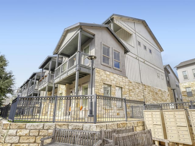 2520 Bluebonnet DR Unit #40