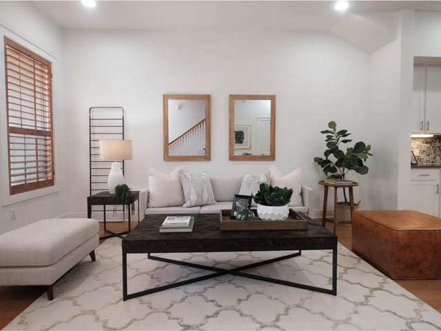 2520 Bluebonnet LN Unit #43