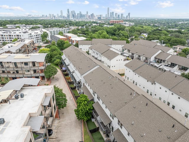 2520 Bluebonnet Ln Unit #52