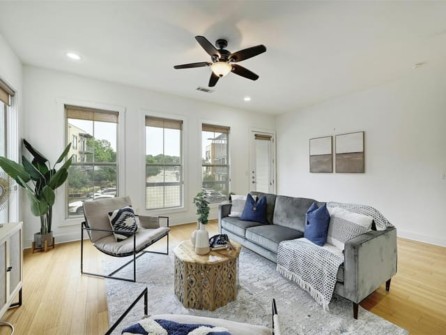 2520 Bluebonnet LN Unit #55