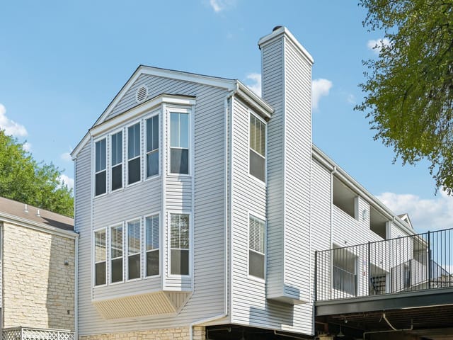 2520 Quarry RD Unit #202