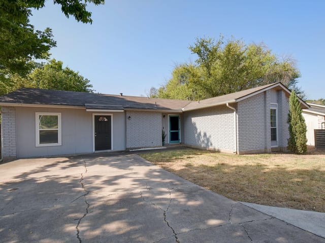 2521 E Stassney Ln