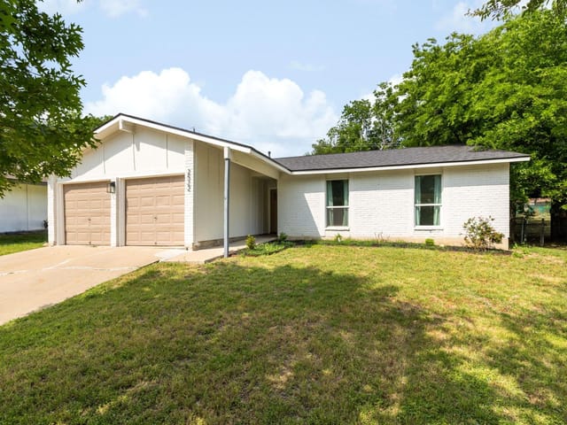 2522 Chaparral Trl