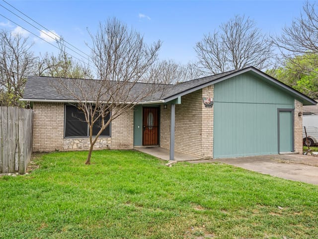 2523 E Stassney Ln
