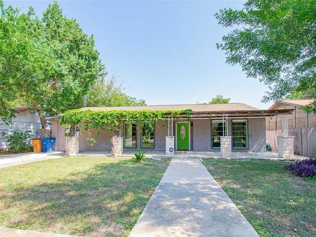 2524 Berkett DR