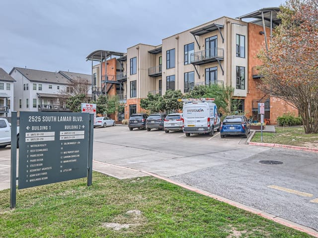 2525 S Lamar Blvd Unit #211