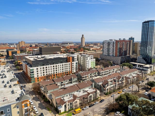 2529 Rio Grande St Unit #32