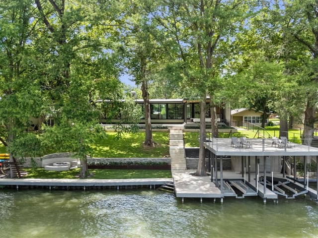 2529 Terminal Loop RD