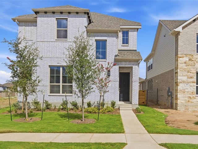 253 Bloomington LOOP