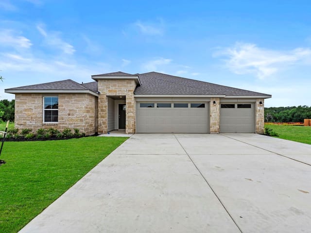 253 Rivers Edge DR