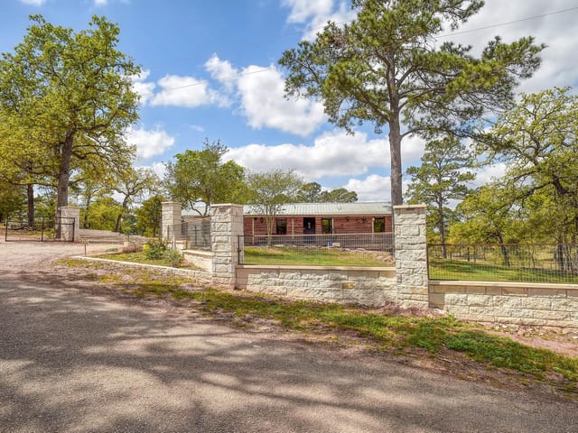 254 Copeland Hill Rd