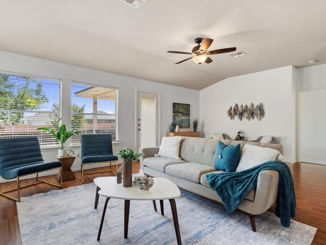 2548 Pearson WAY