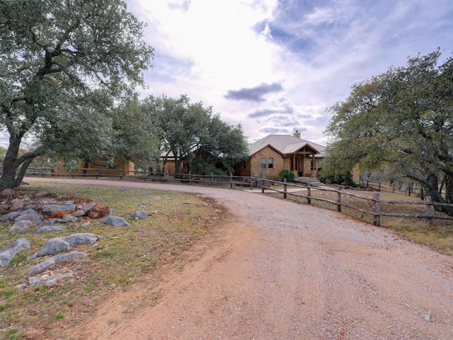 2551 Wolf Creek Ranch RD