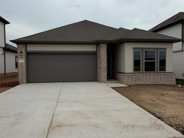 25533 Flora Bella Ln