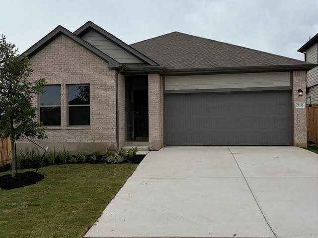 25536 Flora Bella LN