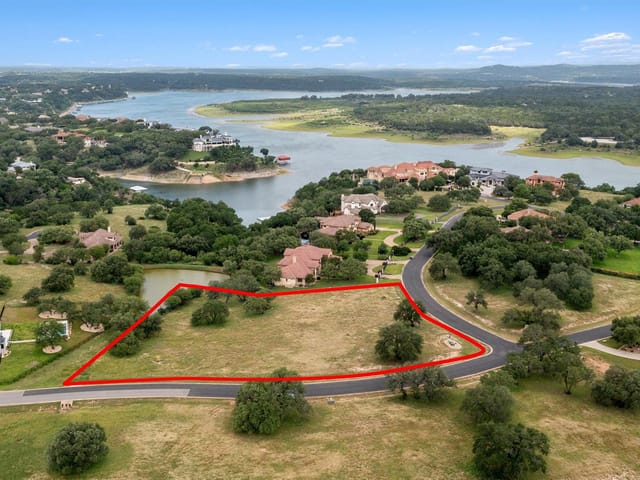 25701 Cliff CIR
