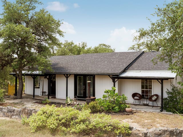 2591 Spring Valley DR