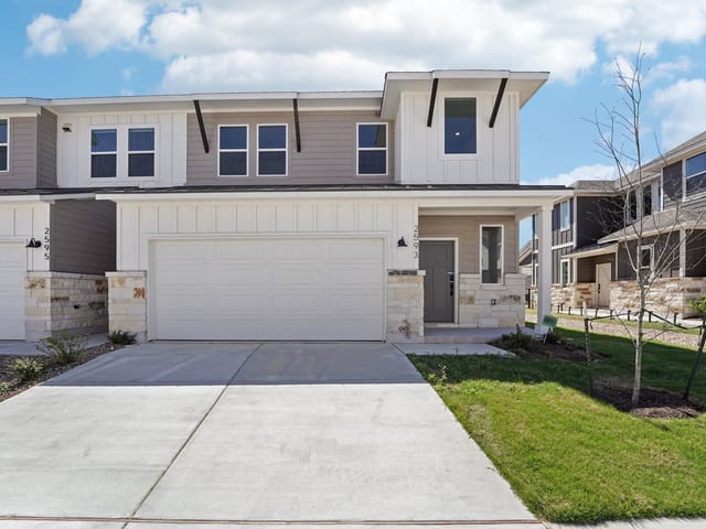 2593 Jack Nora Way