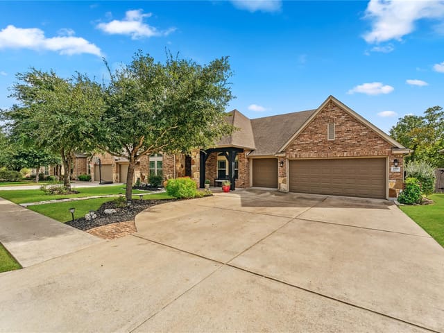 260 Sand Hills LN