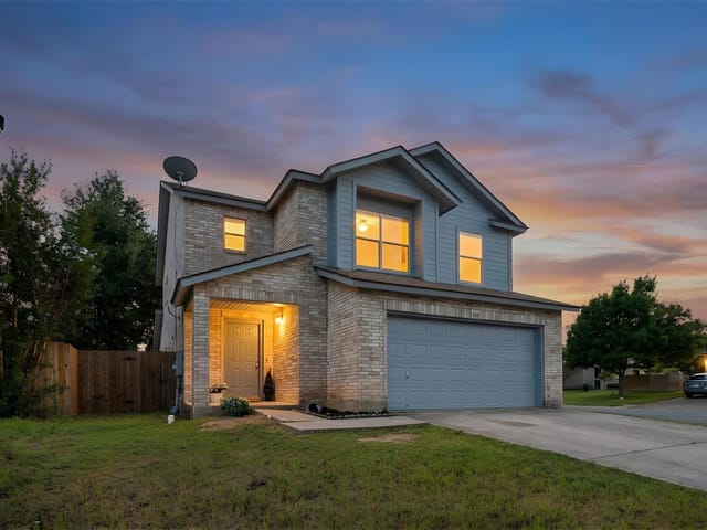 2600 Andres WAY