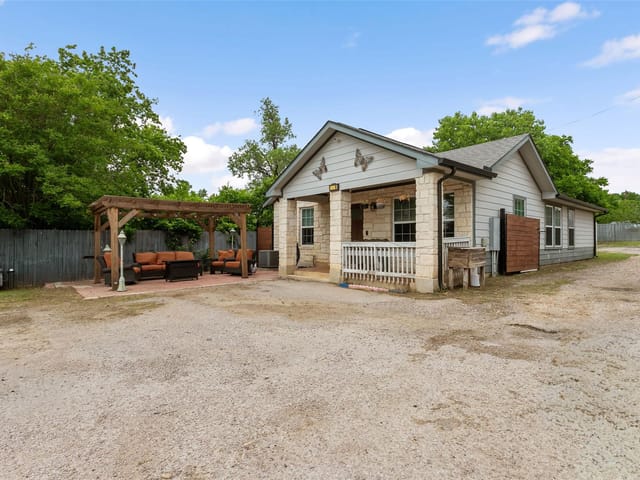 2600 Gardenia DR