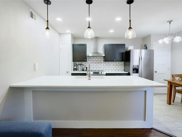 2600 Penny Ln Unit #105