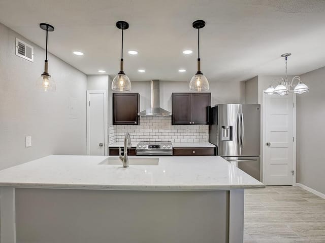 2600 Penny Ln Unit #105
