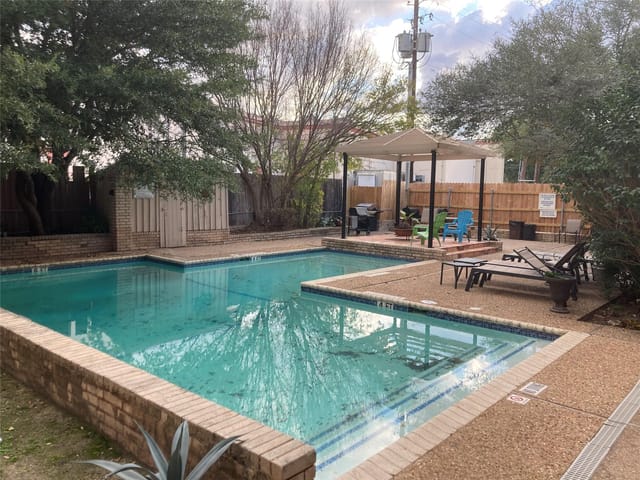 2600 Penny Ln Unit #114