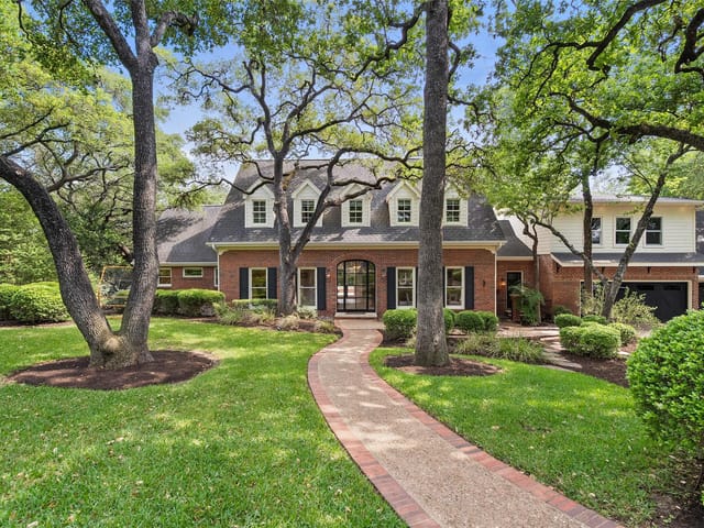 2601 Buckminster CT