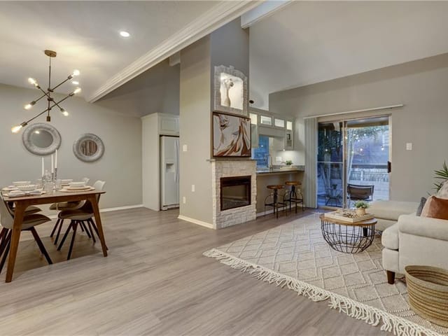 2601 Del Curto Rd Unit #106