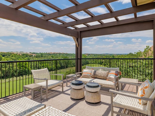 2601 N Quinlan Park Rd Unit #502