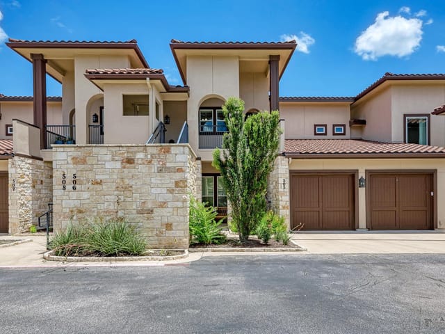 2601 N Quinlan Park RD Unit #506