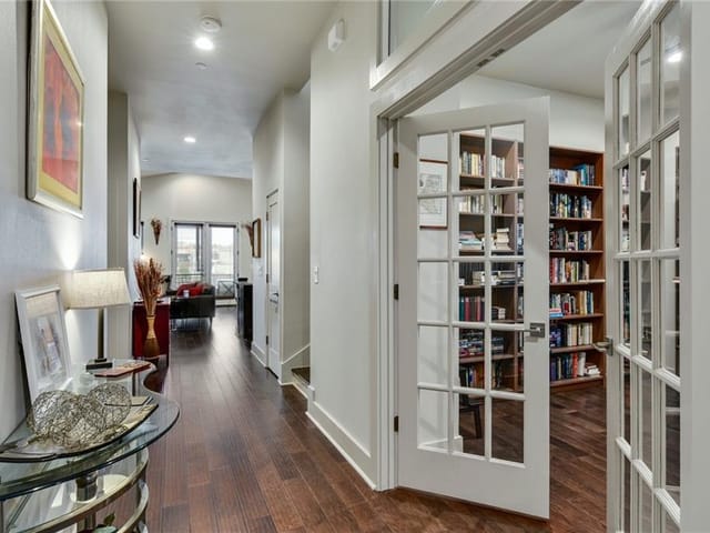 2601 N Quinlan Park Rd Unit #701