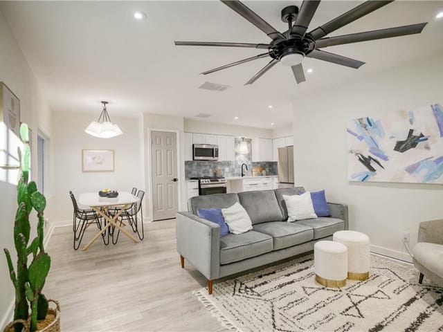 2601 Parker Ln Unit #B