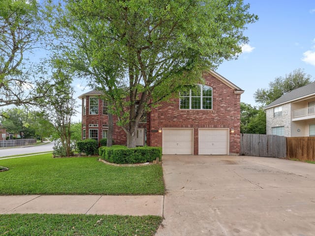 2601 Starling Dr