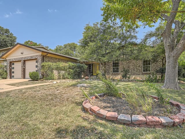 2602 Harrowden Dr